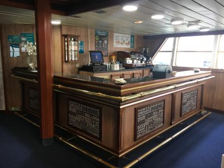 Restyling espacios comerciales en diferentes Ferries de Balearia